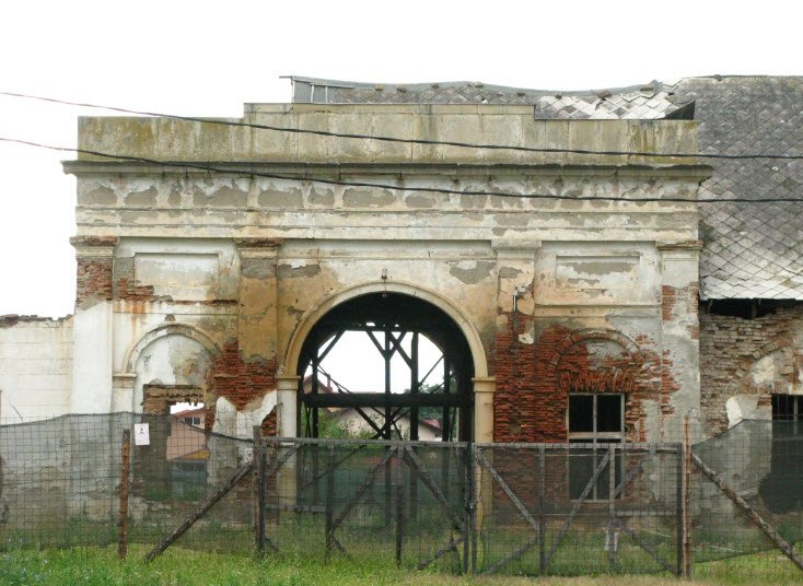 Castelul Tholdalagi, Corunca, Romania, Romania